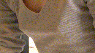 simd013【激スリム乳首ぽっち女店員】宇野栞菜 エロGIF 1