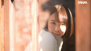 midv00056【新人 専属 20歳 インテリでゆるカワな現役女子大生 笑顔の天使AVデビュー 宍戸里帆】宍戸里帆 エロGIF 2
